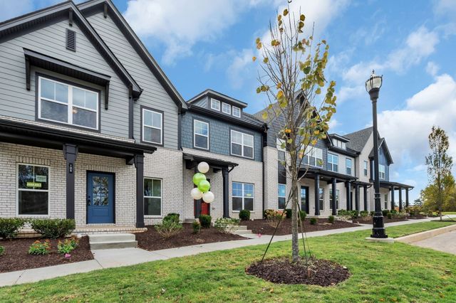 350 Twig PVT Court, Hendersonville, TN 37075