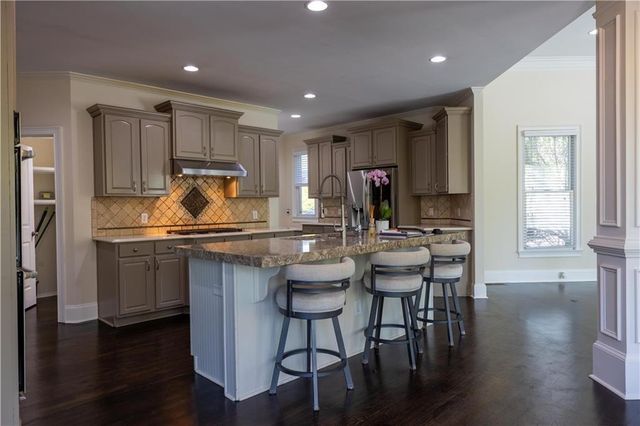 610 Big Bend Trail, Sugar Hill, GA 30518
