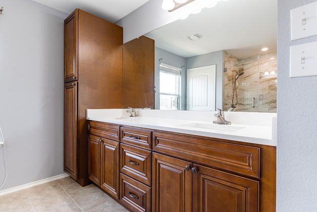 1425 Bovina DR, Leander, TX 78641