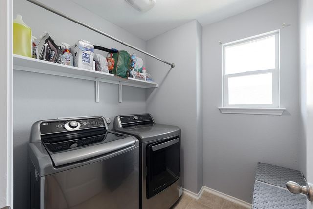 1425 Bovina DR, Leander, TX 78641