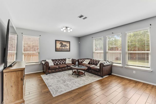 1425 Bovina DR, Leander, TX 78641