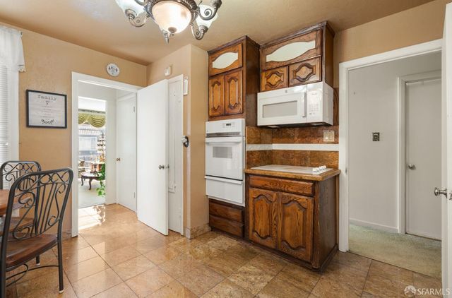 1310 Gilman Avenue, San Francisco, CA 94124