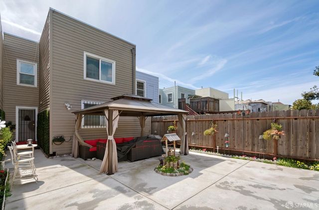 1310 Gilman Avenue, San Francisco, CA 94124