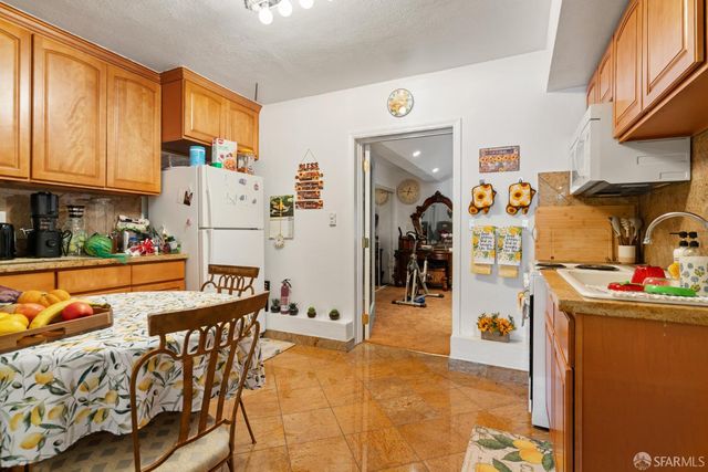 1310 Gilman Avenue, San Francisco, CA 94124