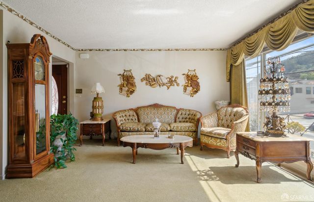 1310 Gilman Avenue, San Francisco, CA 94124