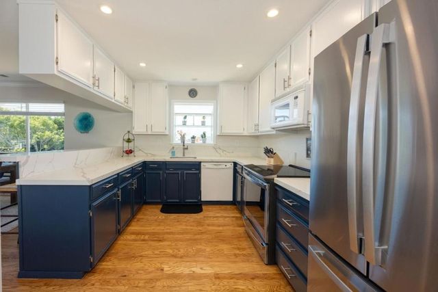 468 4th Street, Montara, CA 94037