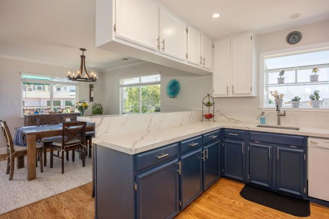 468 4th Street, Montara, CA 94037