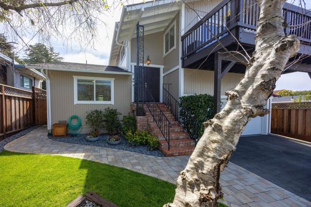 468 4th Street, Montara, CA 94037