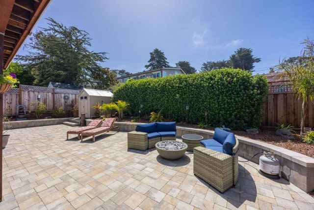 468 4th Street, Montara, CA 94037