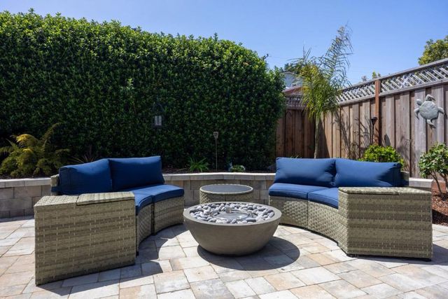 468 4th Street, Montara, CA 94037