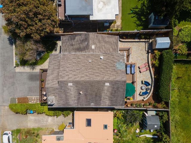 468 4th Street, Montara, CA 94037