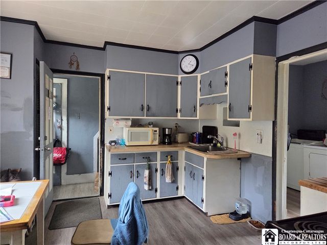 8 East Newland Avenue, Jamestown, NY 14701