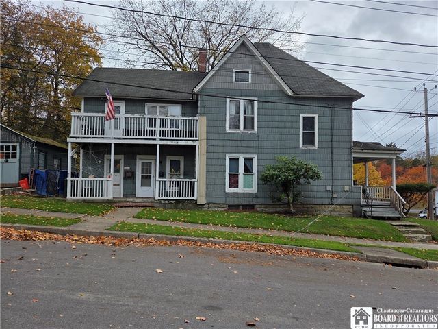 8 East Newland Avenue, Jamestown, NY 14701
