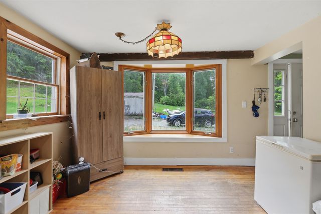 32 East Lull Place, New Boston, NH 03070
