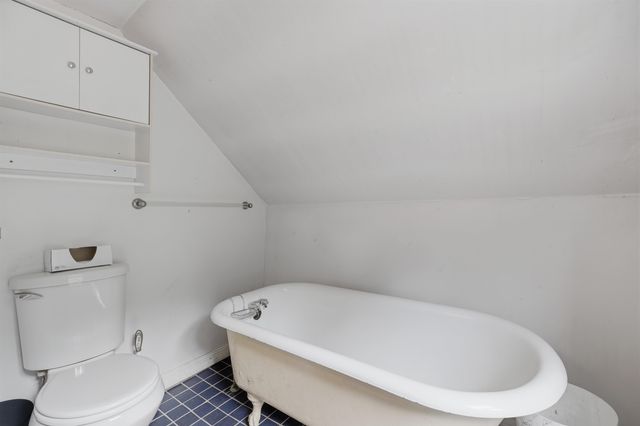 32 East Lull Place, New Boston, NH 03070