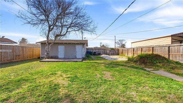 1633 Merriman Ave, Corpus Christi, TX 78412