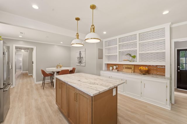 7747 Ovaldale Drive, North Charleston, SC 29418