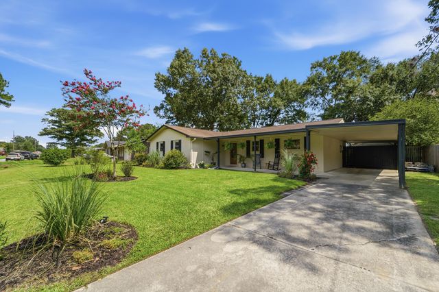 7747 Ovaldale Drive, North Charleston, SC 29418