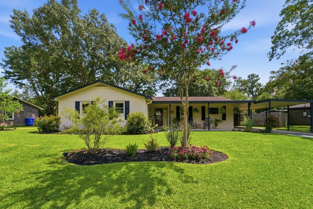 7747 Ovaldale Drive, North Charleston, SC 29418