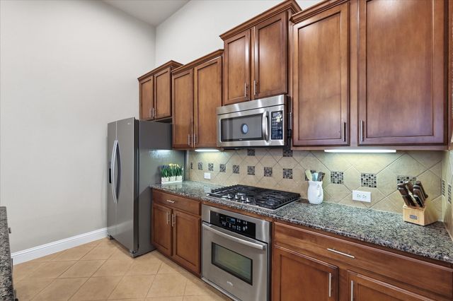 2449 Embleton Drive, Lewisville, TX 75067