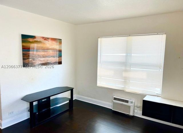 7334 Harding Ave 4, Miami Beach, FL 33141