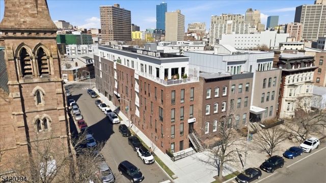 21 Lincoln Park 101, Newark City, NJ 07102