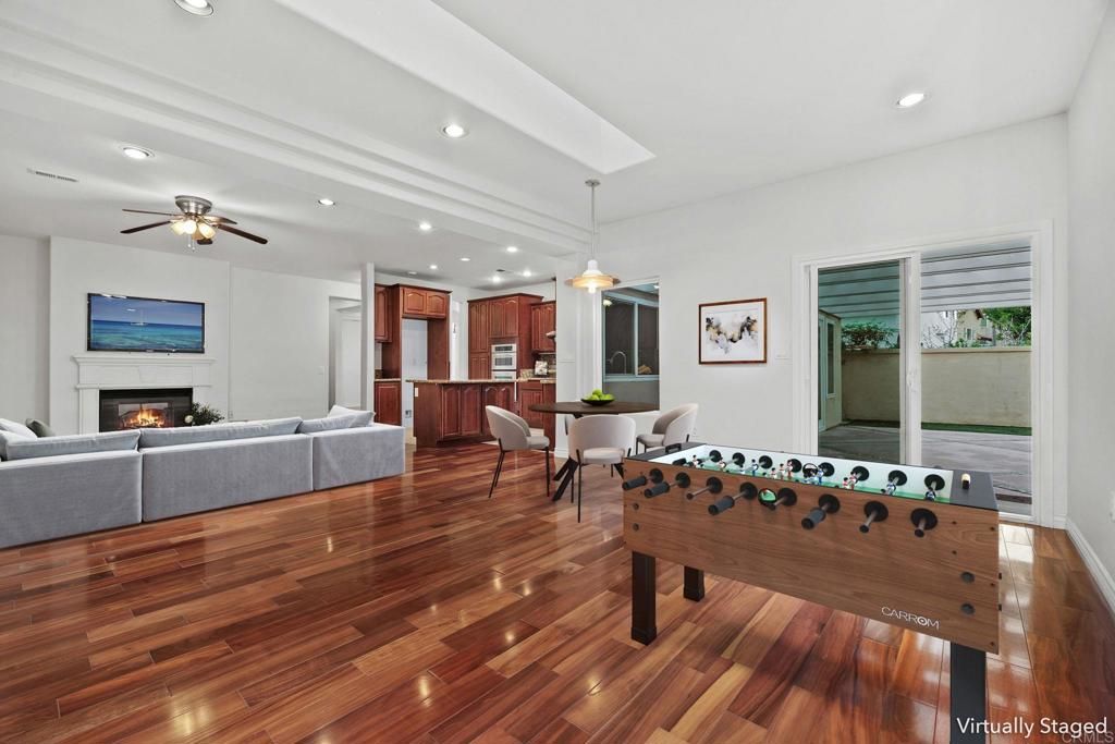 Image 15 of property listing at 12667 Intermezzo Way, San Diego, CA 92130