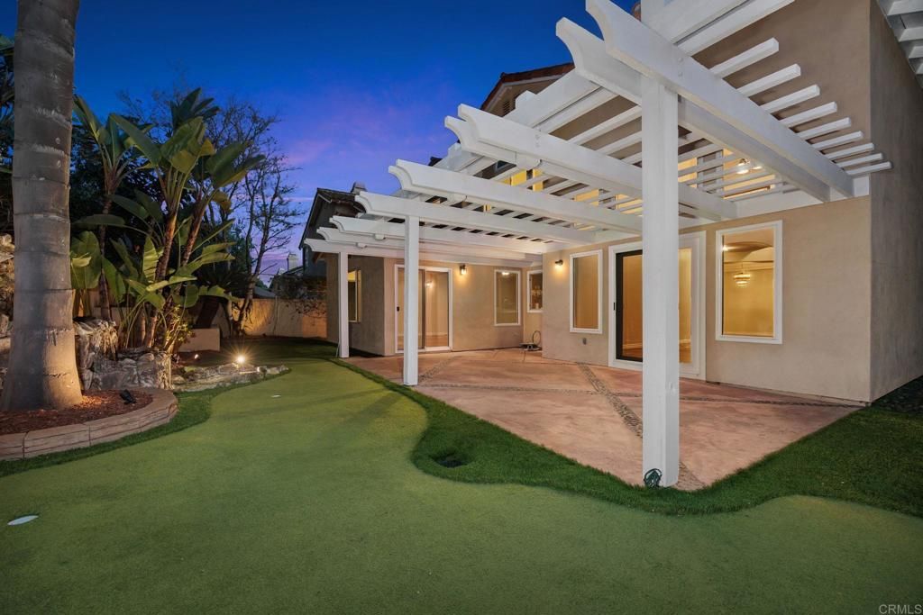 Image 2 of property listing at 12667 Intermezzo Way, San Diego, CA 92130