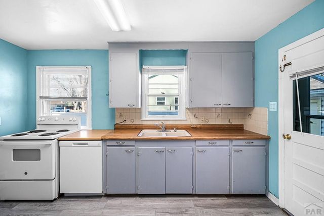 416 Morrison Ave, Pueblo, CO 81005