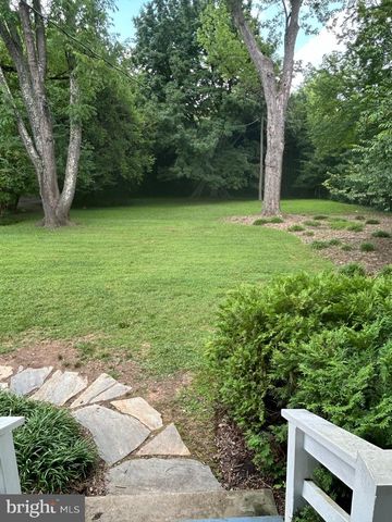 881 DOLLEY MADISON BLVD, Mclean, VA 22101