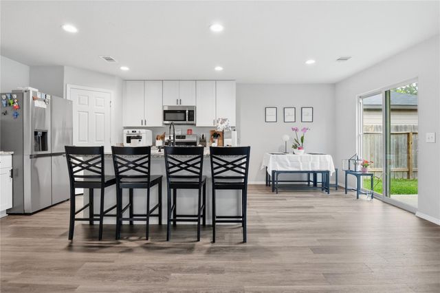 1831 Brushy Cedar Drive, Conroe, TX 77301