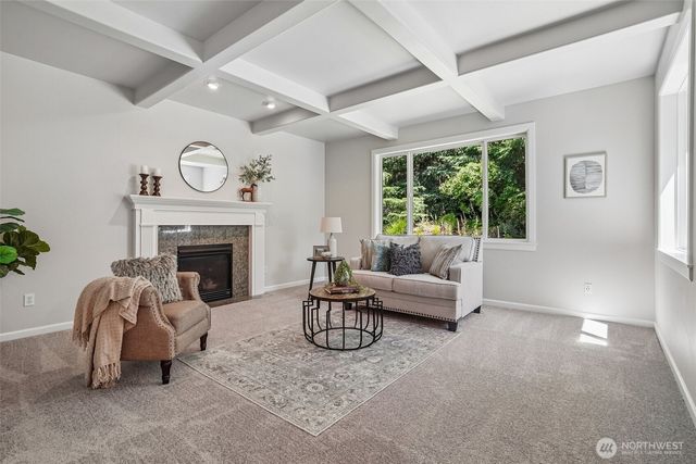 7333 N Creek Loop, Gig Harbor, WA 98335