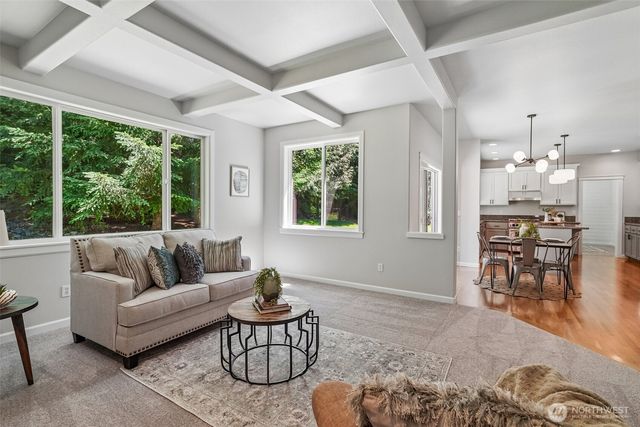 7333 N Creek Loop, Gig Harbor, WA 98335