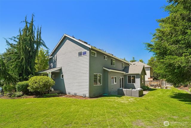 7333 N Creek Loop, Gig Harbor, WA 98335