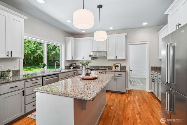7333 N Creek Loop, Gig Harbor, WA 98335
