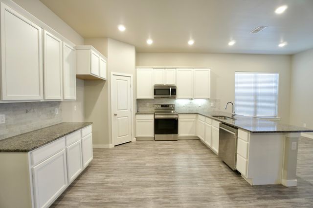 1604 137th Street, Lubbock, TX 79423