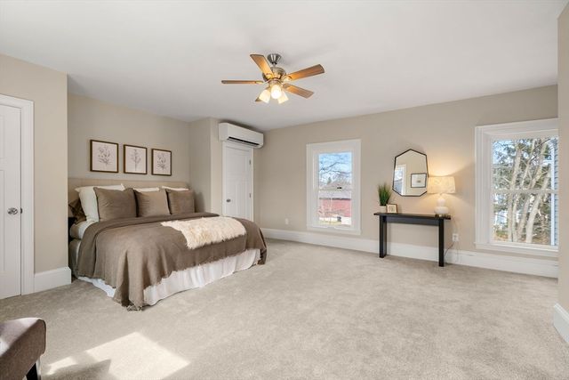 37 School Street, Merrimac, MA 01860