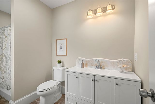 37 School Street, Merrimac, MA 01860