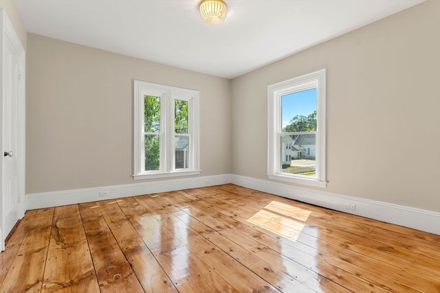 37 School Street, Merrimac, MA 01860