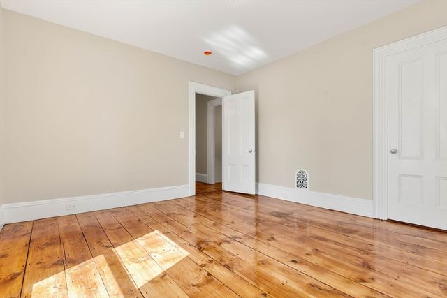 37 School Street, Merrimac, MA 01860