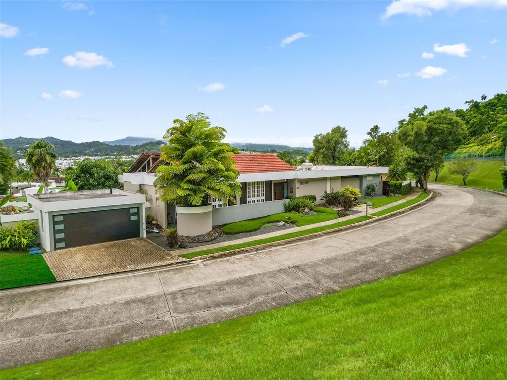 201 REY GUSTAVO, LA VILLA DE TORRIMAR, Guaynabo, PR 00969
