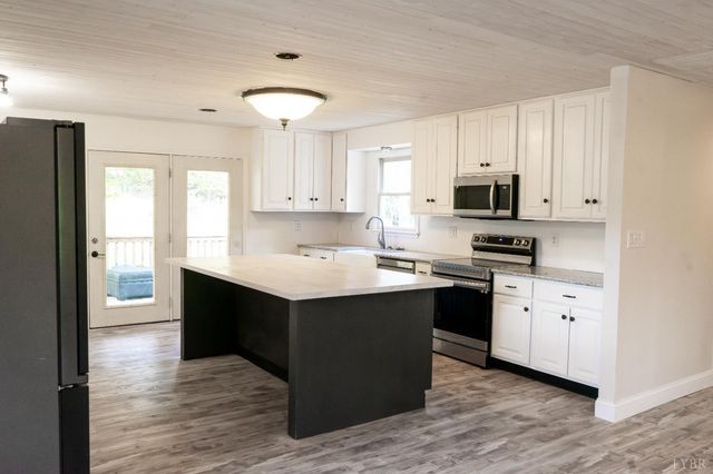 679 Woodline Drive, Concord, VA 24538