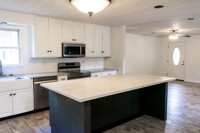 679 Woodline Drive, Concord, VA 24538