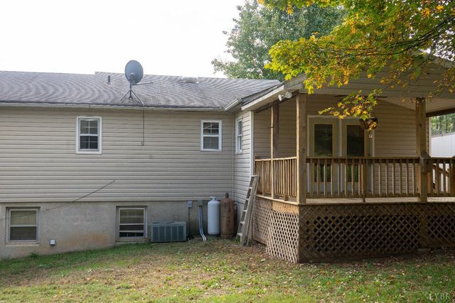 679 Woodline Drive, Concord, VA 24538