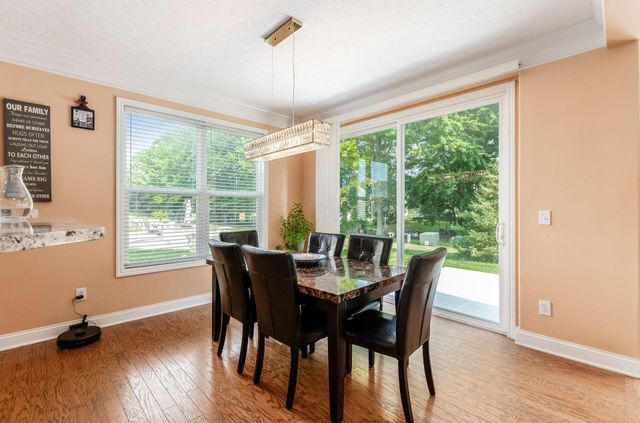 1811 Ivy Street, Lewis Center, OH 43035