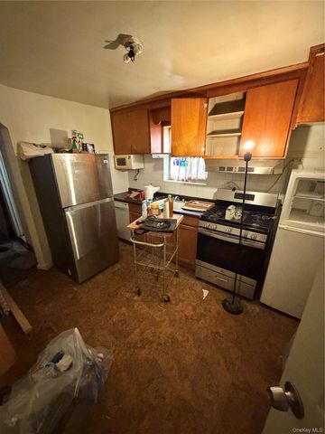 2928 Fenton Avenue, Bronx, NY 10469