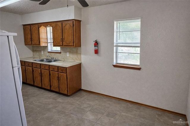 5102 W Schunior Street, Edinburg, TX 78541