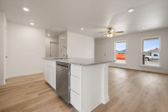 13816 Fremont Avenue, Lubbock, TX 79423