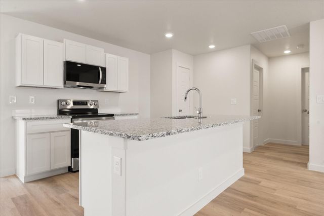 13816 Fremont Avenue, Lubbock, TX 79423