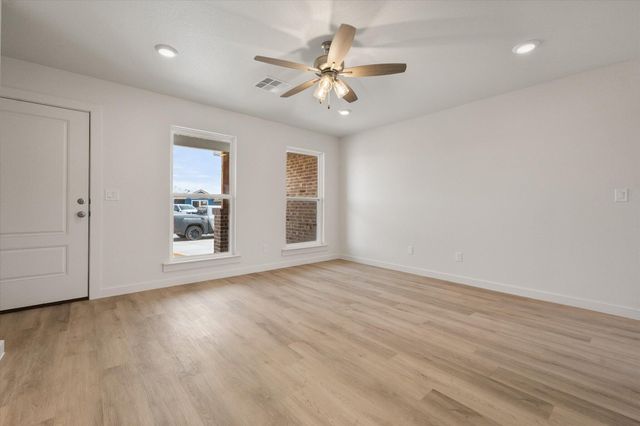 13816 Fremont Avenue, Lubbock, TX 79423